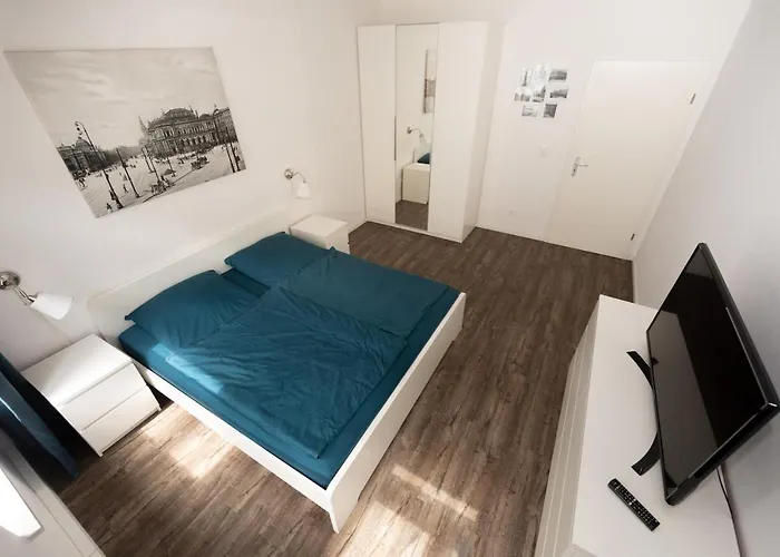 L.E. Home